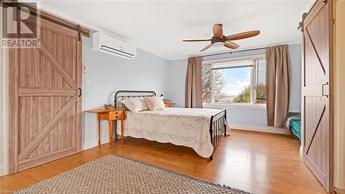 56 Bridge Street, Meaford, ON - Indoor Photo Showing Bedroom