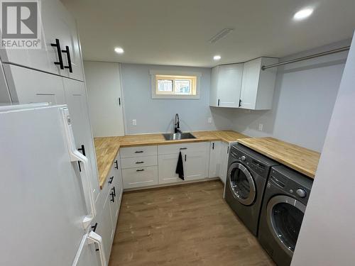 1909 2Nd Street S, Cranbrook, BC - Indoor Photo Showing Laundry Room