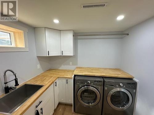 1909 2Nd Street S, Cranbrook, BC - Indoor Photo Showing Laundry Room