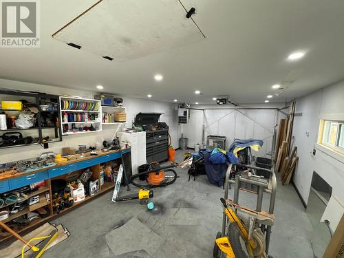 1909 2Nd Street S, Cranbrook, BC - Indoor Photo Showing Garage