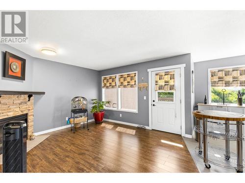 222 Biggar Road, Kelowna, BC - Indoor With Fireplace