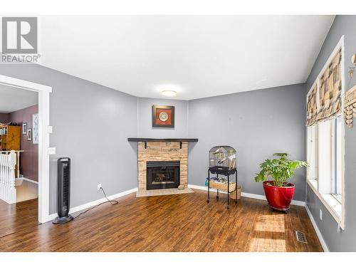 222 Biggar Road, Kelowna, BC - Indoor With Fireplace