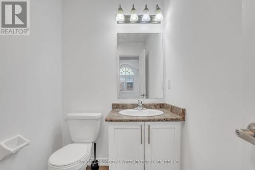 Upper - 35 Crew Court, Barrie, ON - Indoor Photo Showing Bathroom