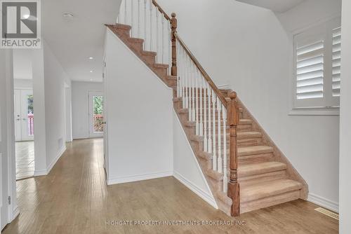 Upper - 35 Crew Court, Barrie, ON - Indoor Photo Showing Other Room