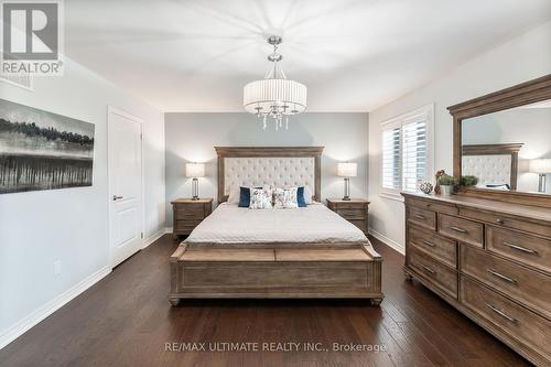 10 Northwest Court, Halton Hills, ON - Indoor Photo Showing Bedroom