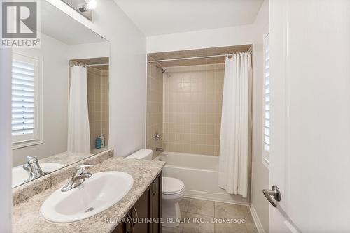 10 Northwest Court, Halton Hills, ON - Indoor Photo Showing Bathroom