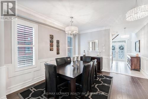 10 Northwest Court, Halton Hills, ON - Indoor Photo Showing Dining Room