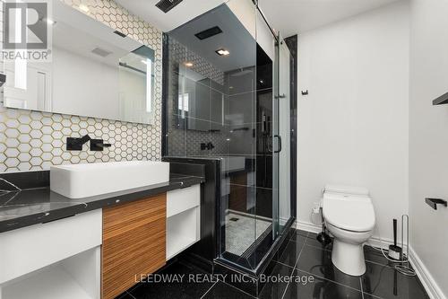 1750 Bridewell Court, Mississauga, ON - Indoor Photo Showing Bathroom