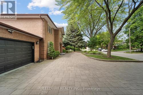 1750 Bridewell Court, Mississauga, ON - Outdoor