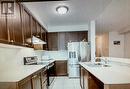 89 Finegan Circle, Brampton, ON  - Indoor Photo Showing Kitchen With Double Sink With Upgraded Kitchen 