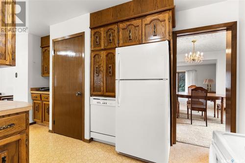 62 Green Meadow Road, Regina, SK - Indoor Photo Showing Kitchen