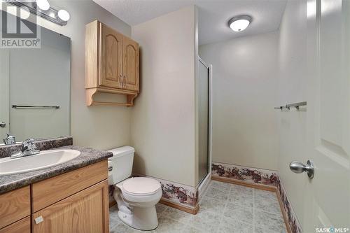 12118 Wascana Heights, Regina, SK - Indoor Photo Showing Bathroom