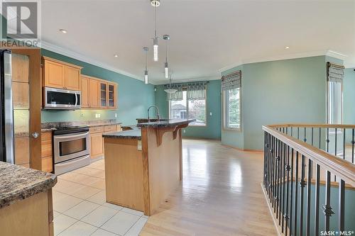 12118 Wascana Heights, Regina, SK - Indoor Photo Showing Kitchen