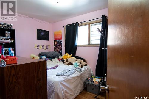 59 Yarnton Crescent, Regina, SK - Indoor Photo Showing Bedroom