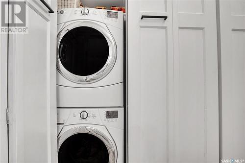 108 Saskatchewan Crescent W, Saskatoon, SK - Indoor Photo Showing Laundry Room