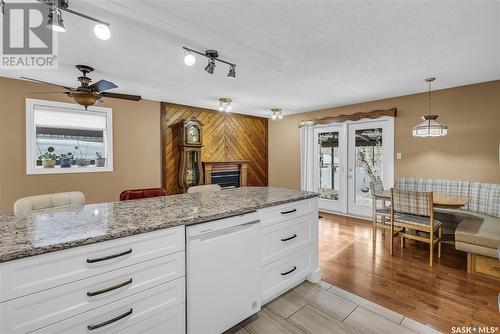 563 Costigan Road, Saskatoon, SK - Indoor Photo Showing Kitchen With Upgraded Kitchen