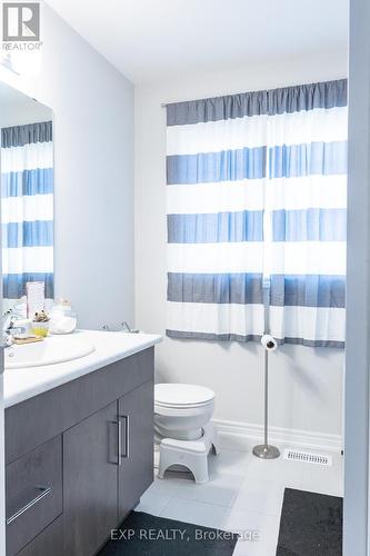 204 Sunflower Place, Welland, ON - Indoor Photo Showing Bathroom