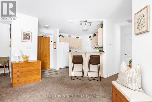 206 - 24 Dairy Lane, Huntsville, ON - Indoor Photo Showing Kitchen