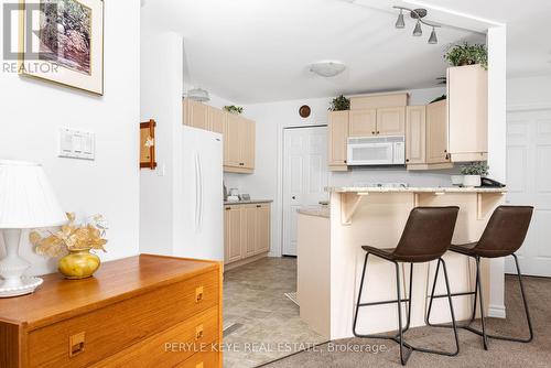 206 - 24 Dairy Lane, Huntsville, ON - Indoor Photo Showing Kitchen