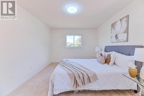 40 Eric Clarke Drive, Whitby, ON - Indoor Photo Showing Bedroom