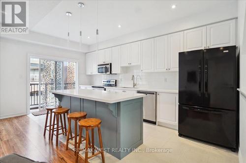 17 Devineridge Avenue, Ajax, ON - Indoor Photo Showing Kitchen With Upgraded Kitchen