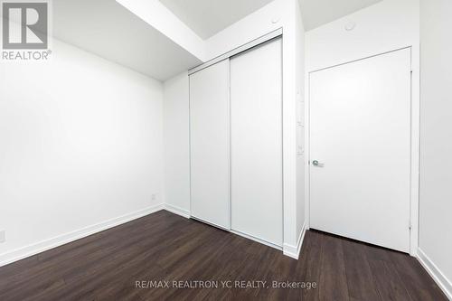 5202 - 898 Portage Parkway, Vaughan, ON - Indoor Photo Showing Other Room