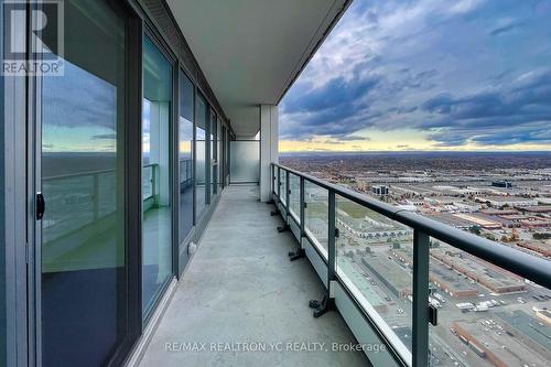 5202 - 898 Portage Parkway, Vaughan, ON - Outdoor With View With Exterior