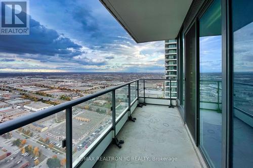 5202 - 898 Portage Parkway, Vaughan, ON - Outdoor With View With Exterior