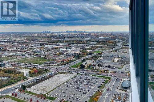 5202 - 898 Portage Parkway, Vaughan, ON - Outdoor With View