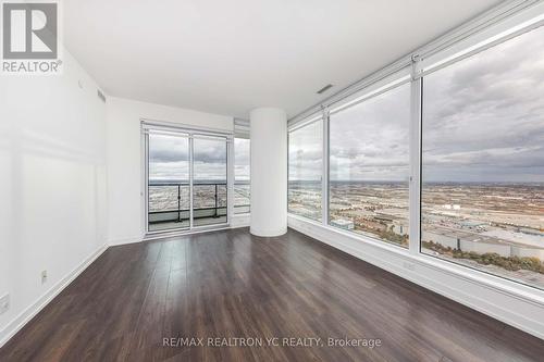 5202 - 898 Portage Parkway, Vaughan, ON - Indoor Photo Showing Other Room