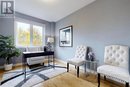 32 Forest Edge Crescent, East Gwillimbury, ON - Indoor Photo Showing Bedroom