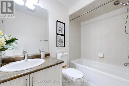 32 Forest Edge Crescent, East Gwillimbury, ON - Indoor Photo Showing Bathroom