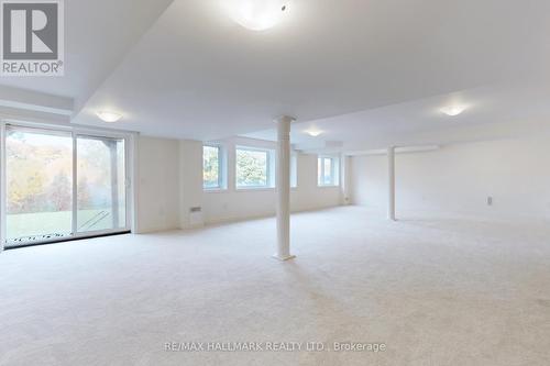 32 Forest Edge Crescent, East Gwillimbury, ON - Indoor Photo Showing Other Room