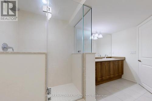 32 Forest Edge Crescent, East Gwillimbury, ON - Indoor Photo Showing Bathroom