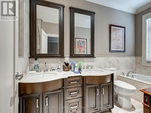 8283 Kipling Avenue E, Vaughan, ON - Indoor Photo Showing Bathroom