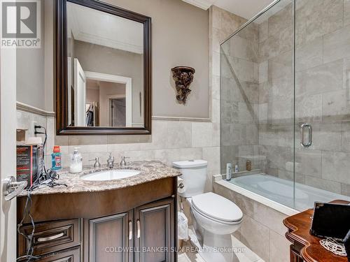 8283 Kipling Avenue E, Vaughan, ON - Indoor Photo Showing Bathroom