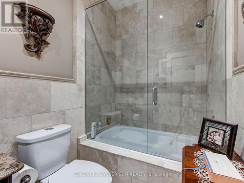 8283 Kipling Avenue E, Vaughan, ON - Indoor Photo Showing Bathroom