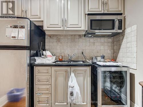 8283 Kipling Avenue E, Vaughan, ON - Indoor Photo Showing Kitchen With Double Sink