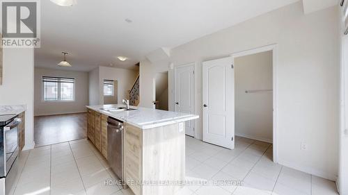 89 Holder Drive, Brantford, ON - Indoor Photo Showing Kitchen