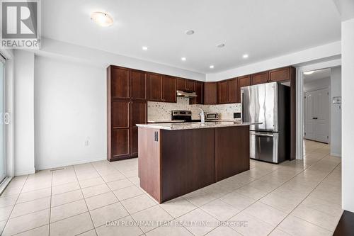 1485 Dunedin Crescent, Oshawa, ON - Indoor Photo Showing Kitchen