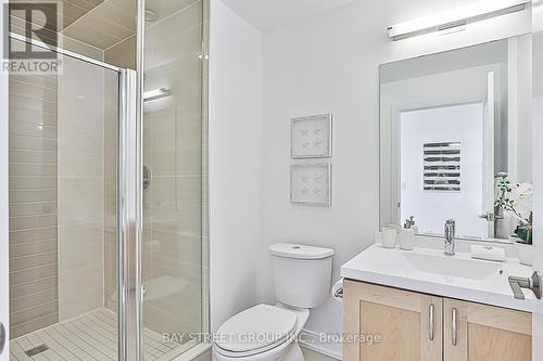 327 - 540 Bur Oak Avenue, Markham, ON - Indoor Photo Showing Bathroom