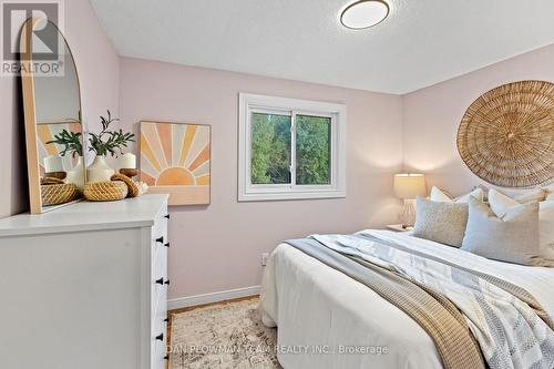 314 Dickens Drive, Oshawa, ON - Indoor Photo Showing Bedroom