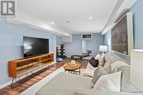 314 Dickens Drive, Oshawa, ON - Indoor Photo Showing Living Room