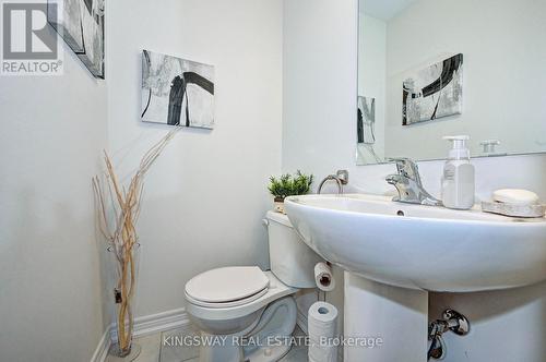 50 - 166 Deerpath Drive, Guelph, ON - Indoor Photo Showing Bathroom