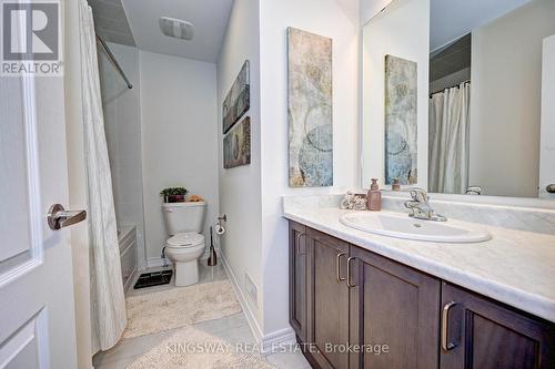 50 - 166 Deerpath Drive, Guelph, ON - Indoor Photo Showing Bathroom