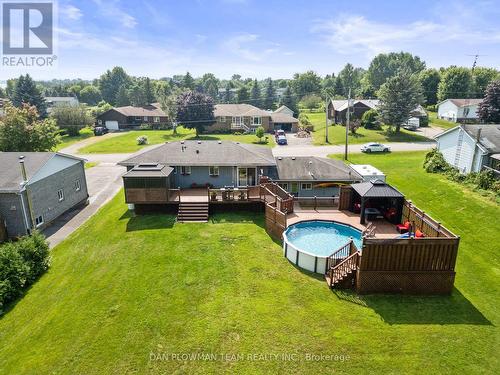 15 Sparrow Court, Kawartha Lakes, ON - Outdoor With Above Ground Pool