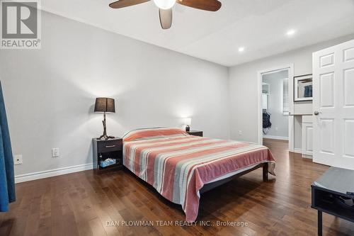 15 Sparrow Court, Kawartha Lakes, ON - Indoor Photo Showing Bedroom