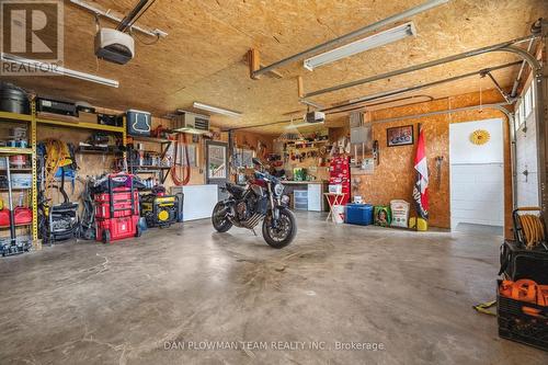 15 Sparrow Court, Kawartha Lakes, ON - Indoor Photo Showing Garage