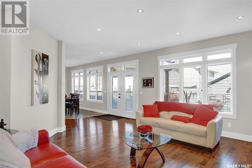 5417 Blake Crescent, Regina, SK - Indoor Photo Showing Living Room