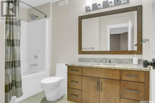 5417 Blake Crescent, Regina, SK - Indoor Photo Showing Bathroom